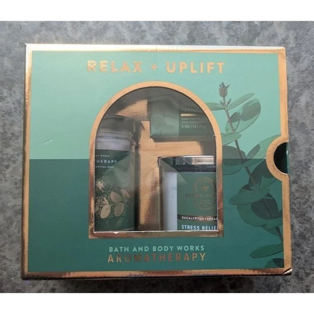 Bath and Body Works Aromatherapy RELAX + UPLIFT Eucalyptus + Spearment Gift Set